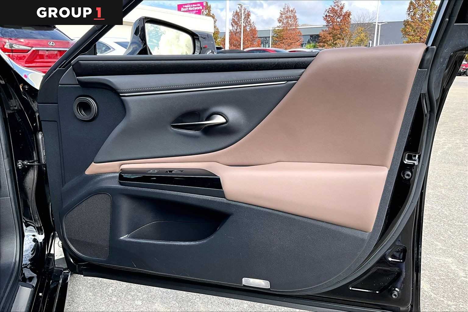 2023 Lexus ES  Obsidian at Lexus Southwest Houston