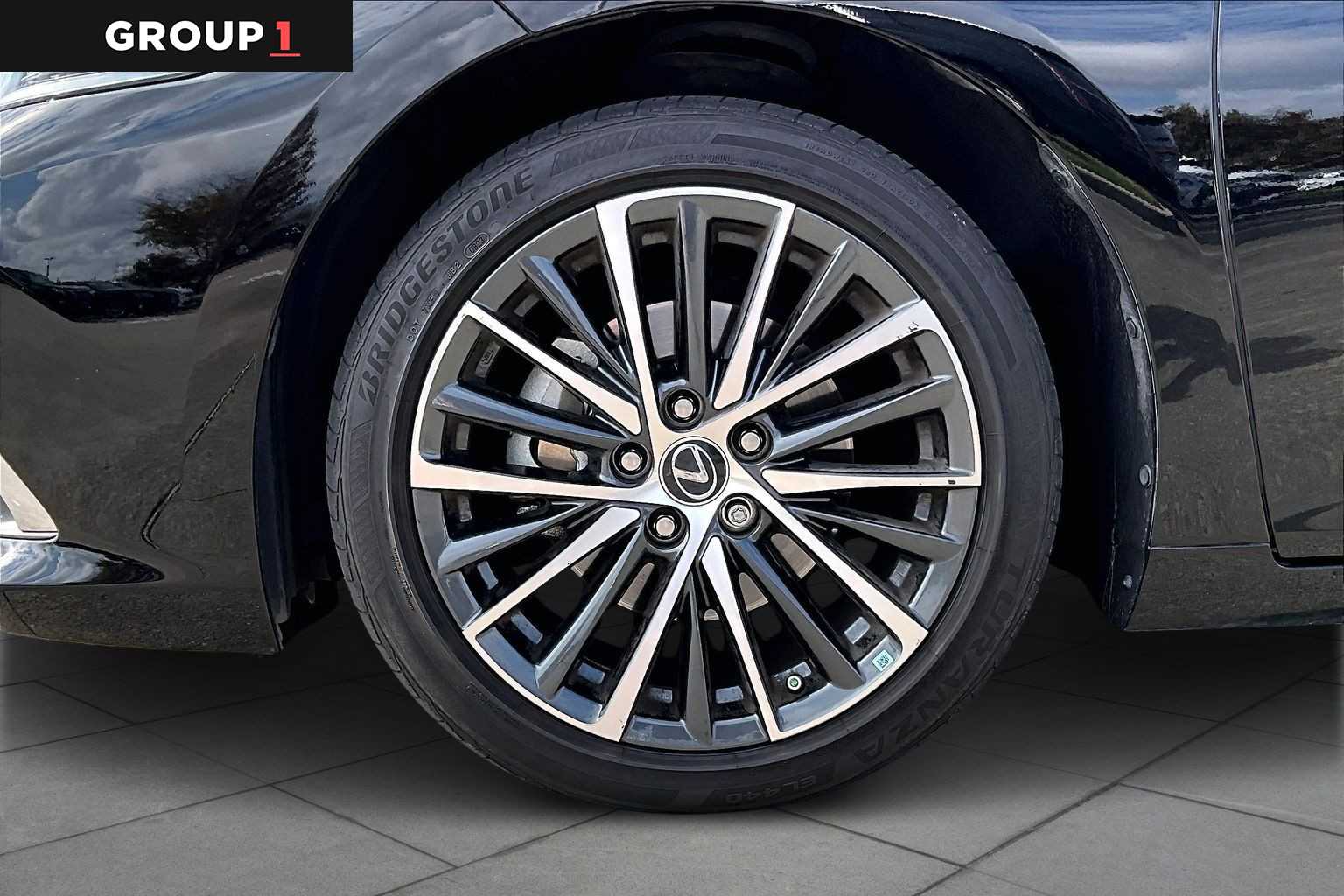 2023 Lexus ES  Obsidian at Lexus Southwest Houston