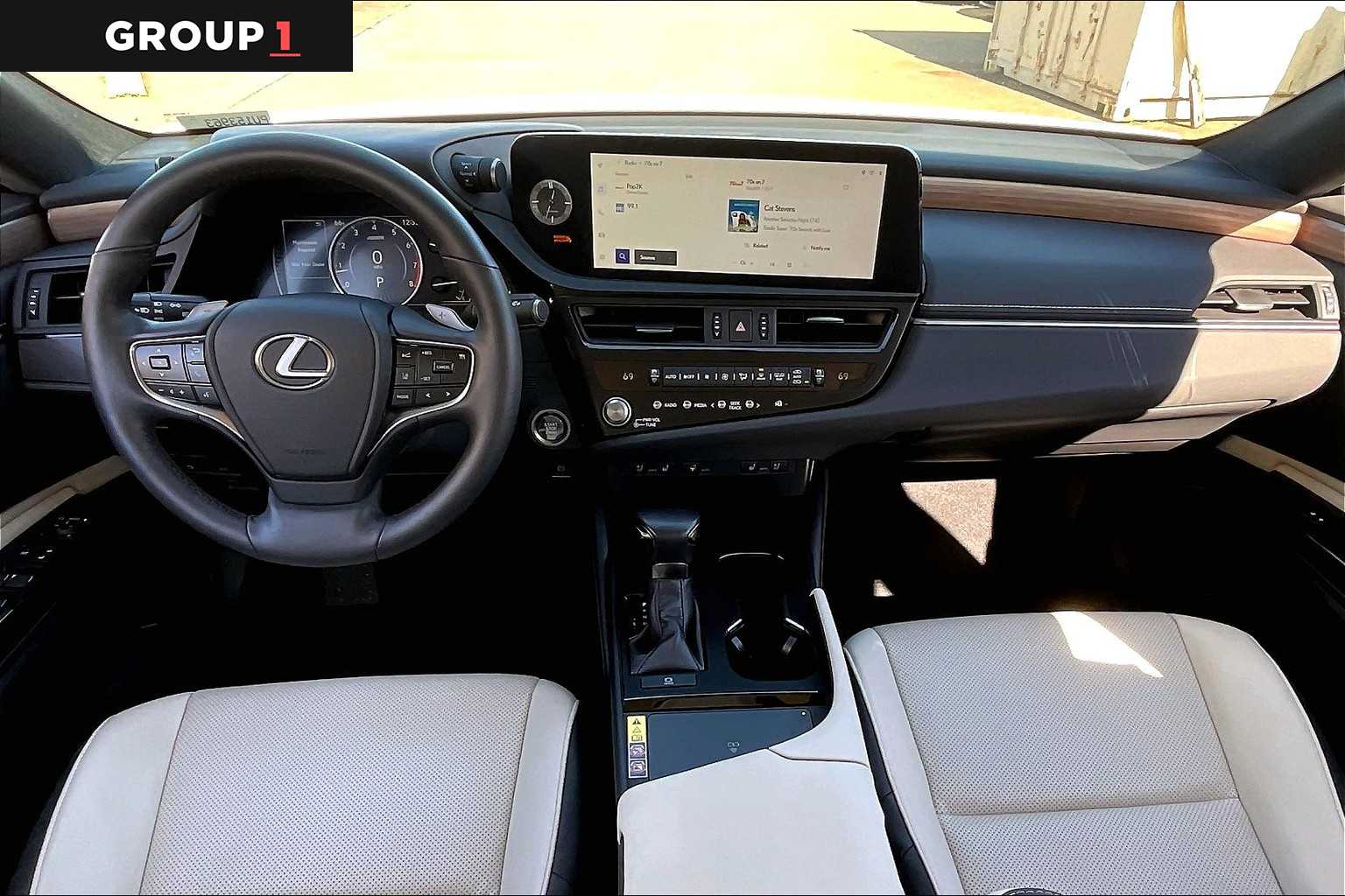 2023 Lexus ES 350  Eminent White Pearl at Group 1 Toyota Southwest