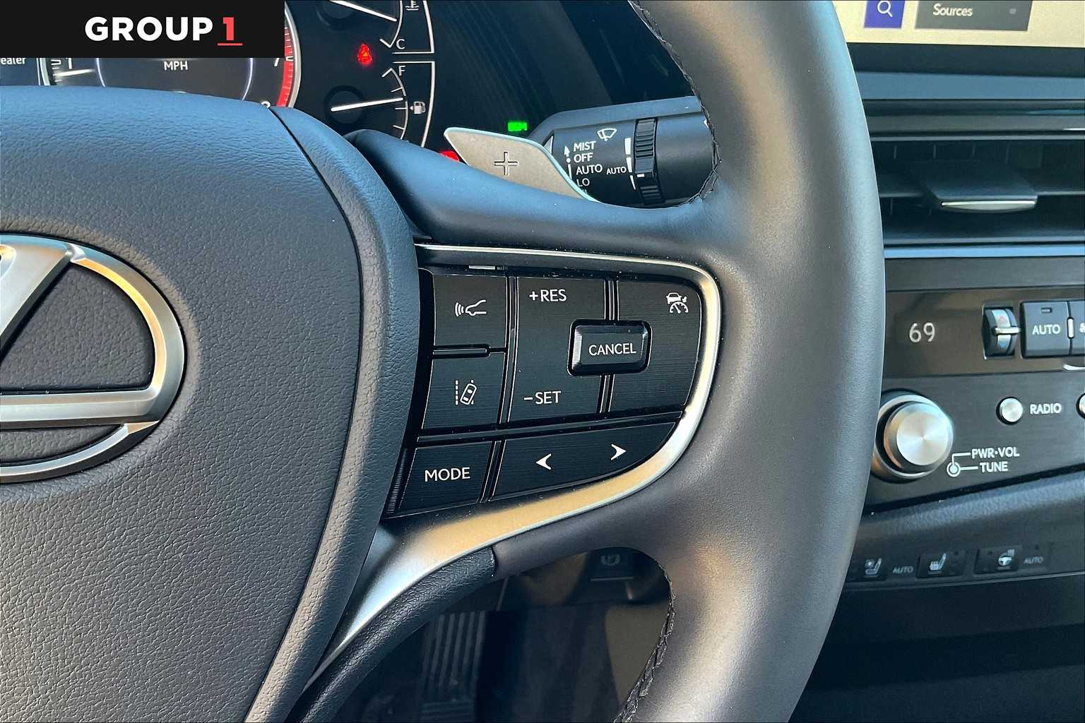 2023 Lexus ES 350  Eminent White Pearl at Group 1 Toyota Southwest