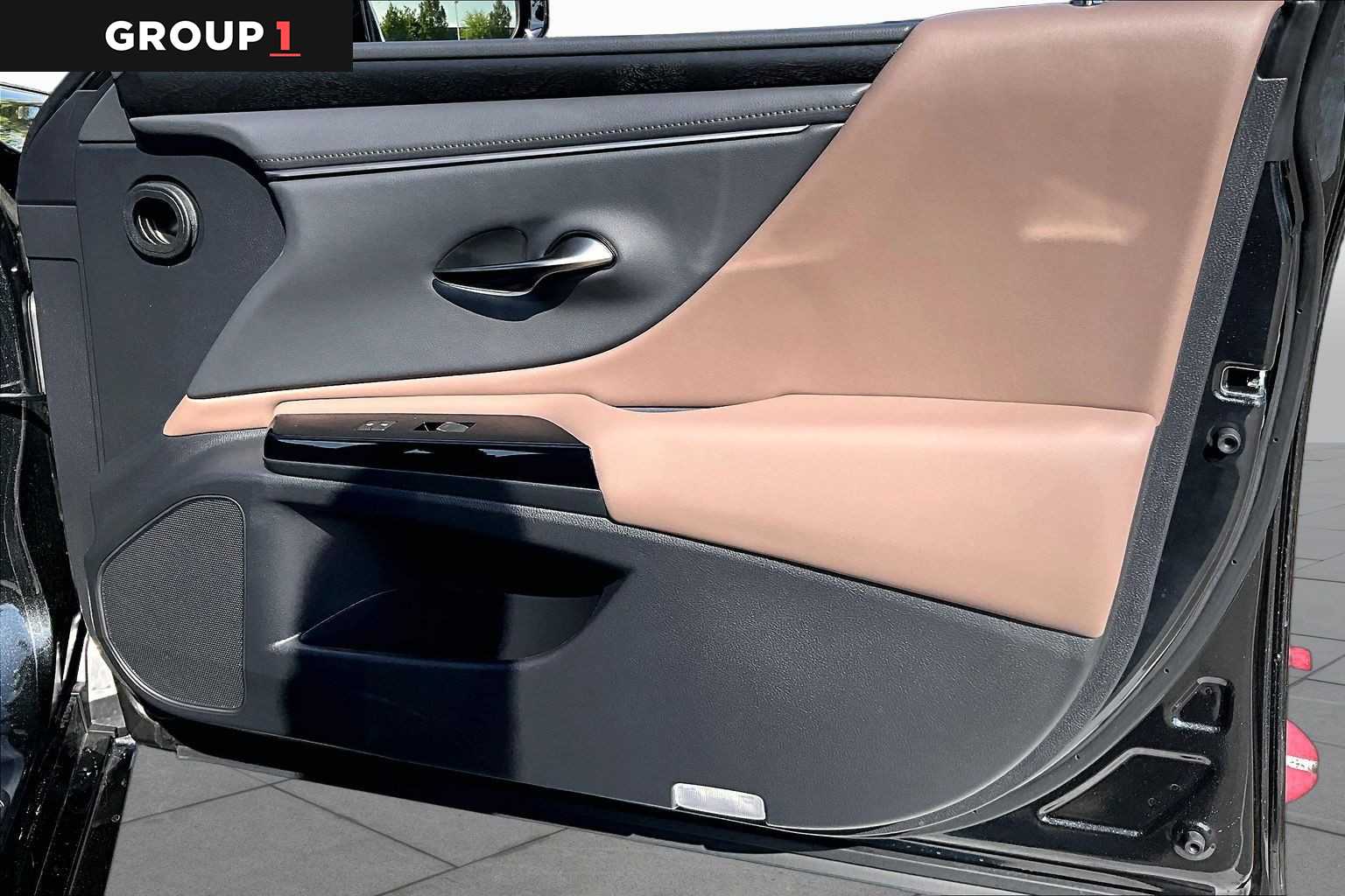 2025 Lexus ES 350  Caviar at Lexus Southwest Houston