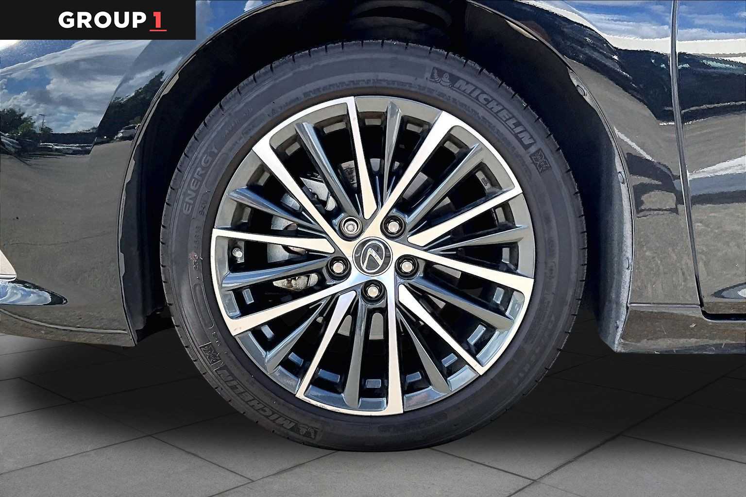 2025 Lexus ES 350  Caviar at Lexus Southwest Houston