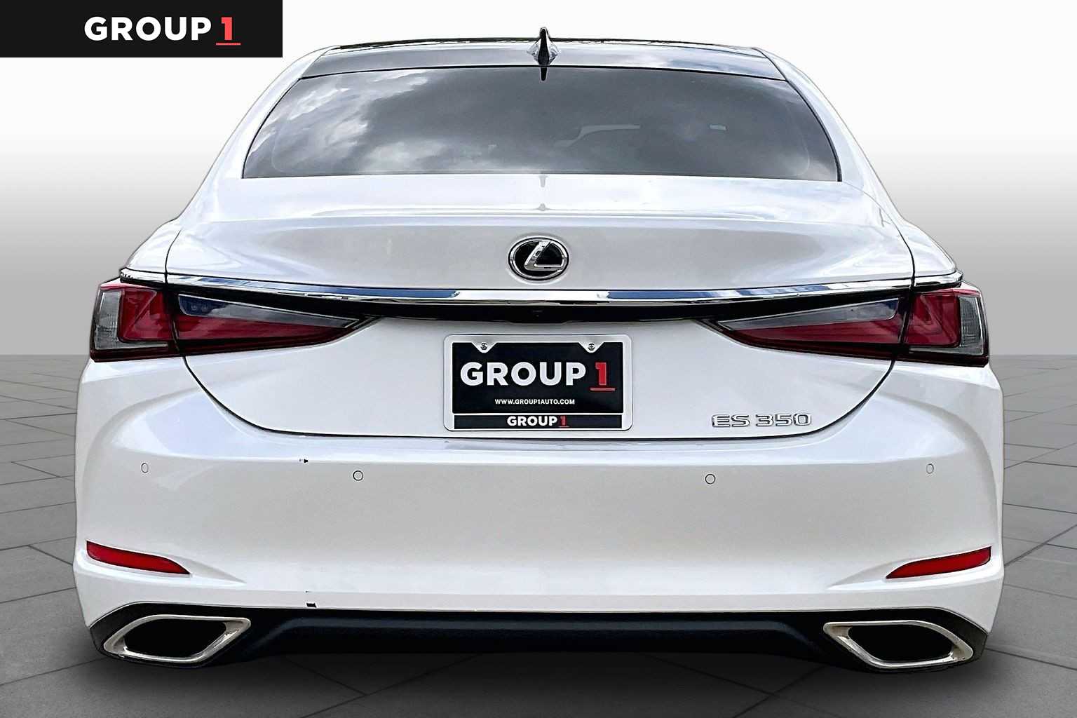 2024 Lexus ES 350 photo 5 of 34