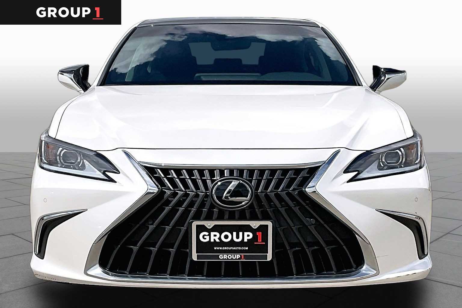 2024 Lexus ES 350 photo 4 of 34
