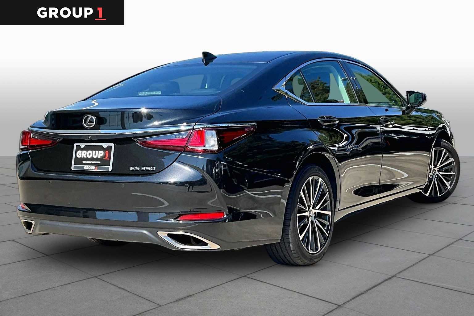 2025 Lexus ES 350 photo 11 of 34