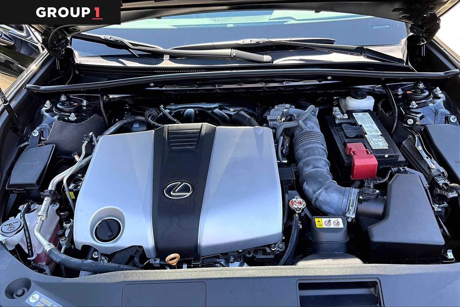 2025 Lexus ES 350 photo 29 of 34