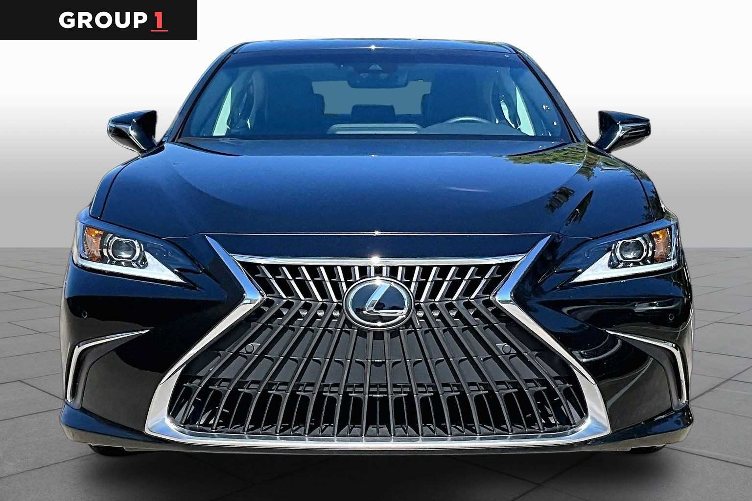 2025 Lexus ES 350 photo 4 of 34