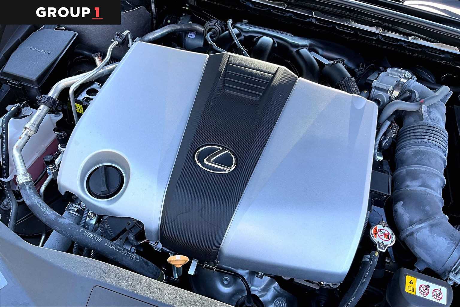 2025 Lexus ES 350 photo 30 of 34