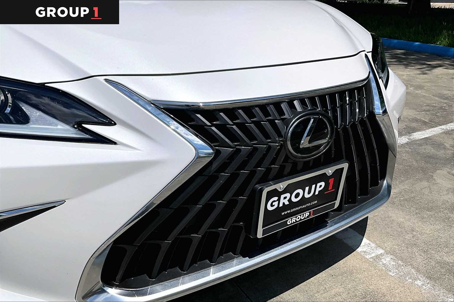 2025 Lexus ES 350  Eminent White Pearl at Lexus Southwest Houston