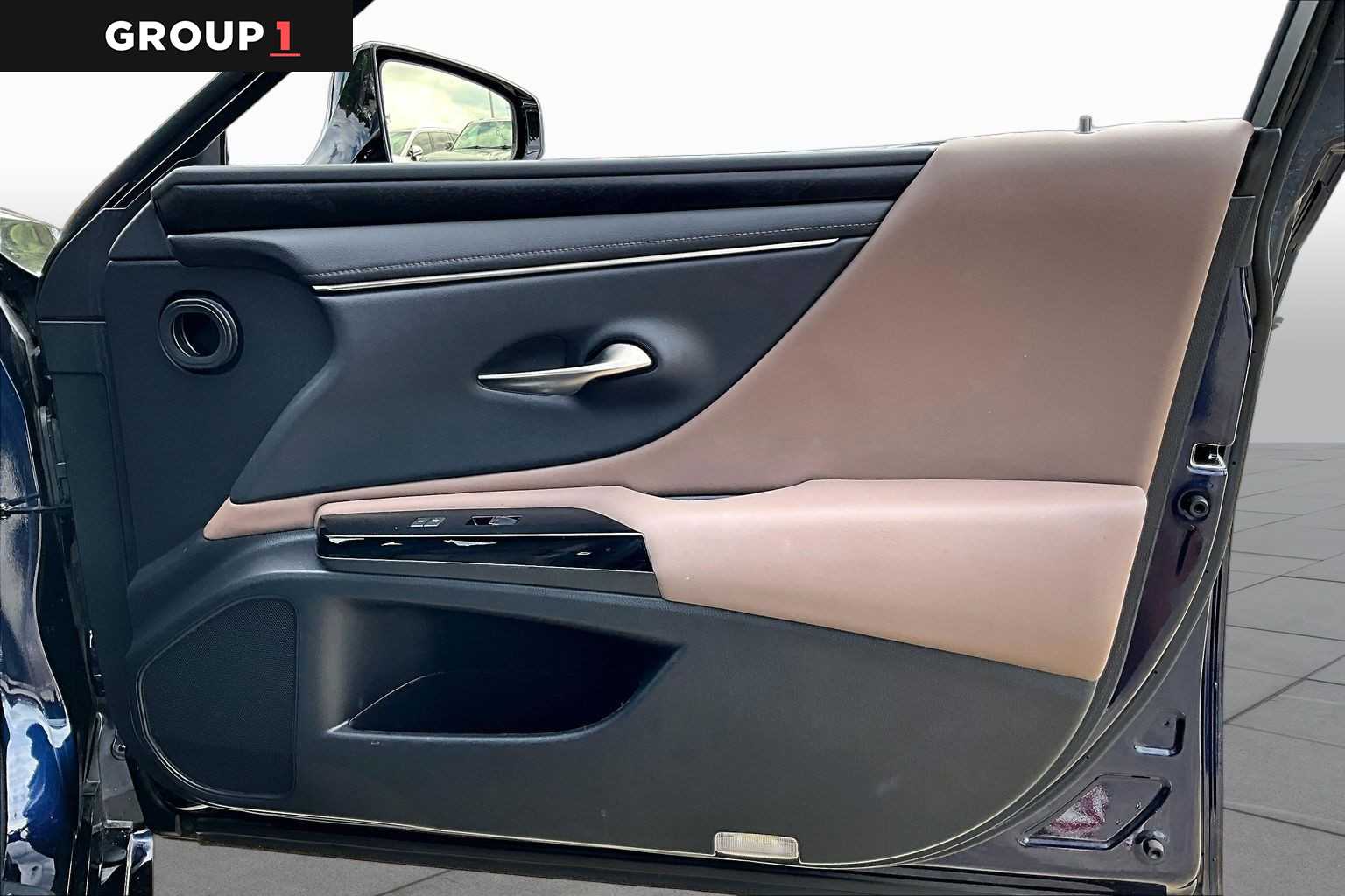 2022 Lexus ES 350 photo 20 of 34