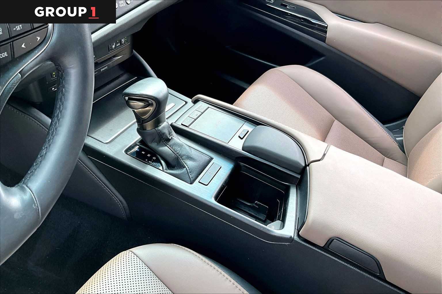 2022 Lexus ES 350 photo 14 of 34