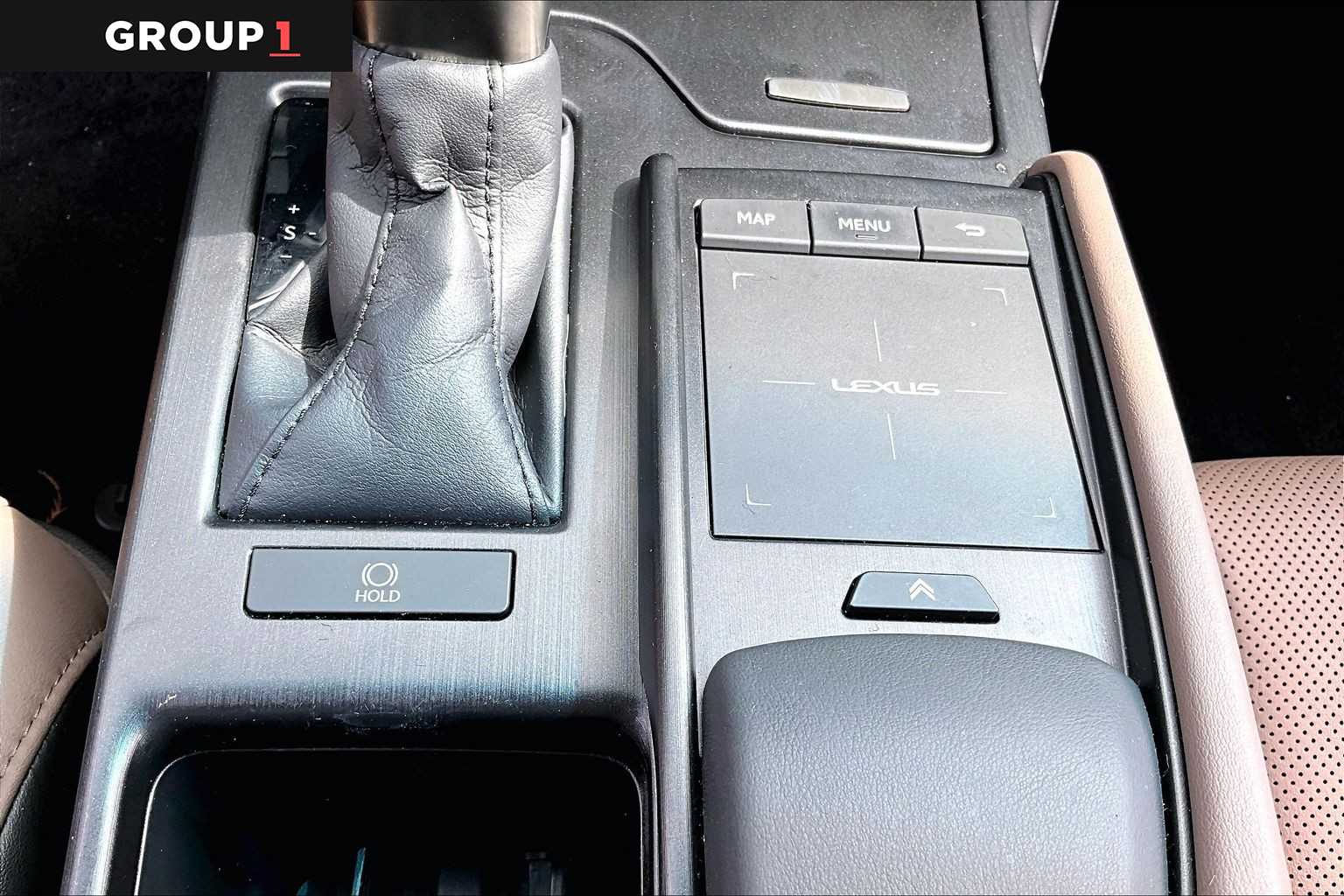 2022 Lexus ES 350 photo 33 of 34