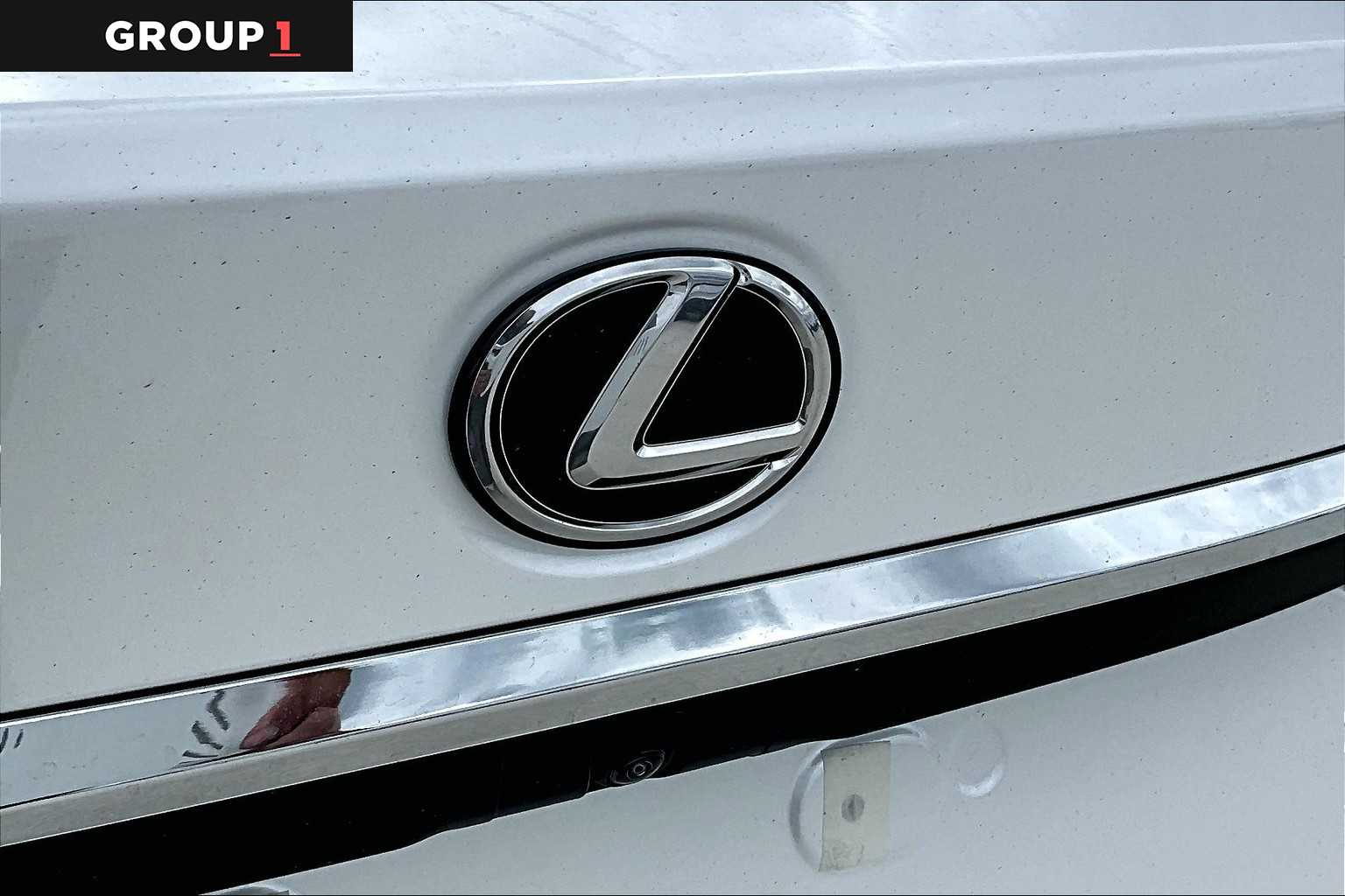 2024 Lexus ES Luxury  Eminent White Pearl at Lexus Southwest Houston