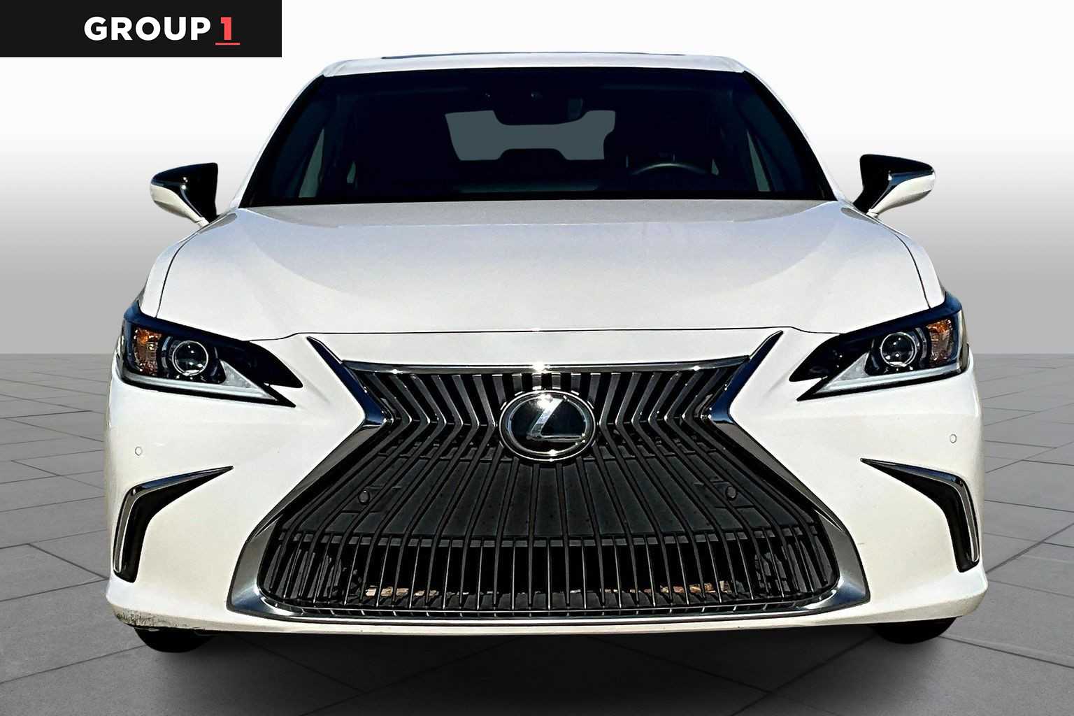 2021 Lexus ES Luxury  Eminent White Pearl at Sterling McCall Lexus of Clear Lake