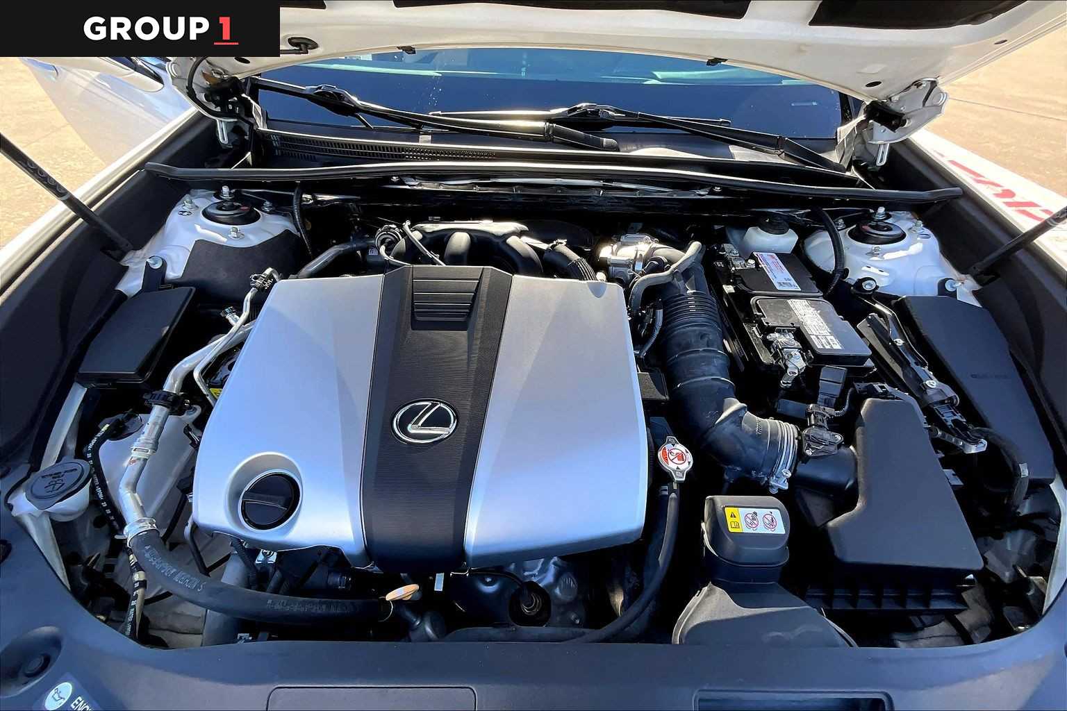 2021 Lexus ES Luxury  Eminent White Pearl at Sterling McCall Lexus of Clear Lake