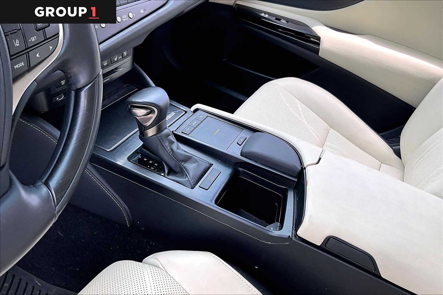 2022 Lexus ES 350 Luxury  Iridium at Lexus Southwest Houston