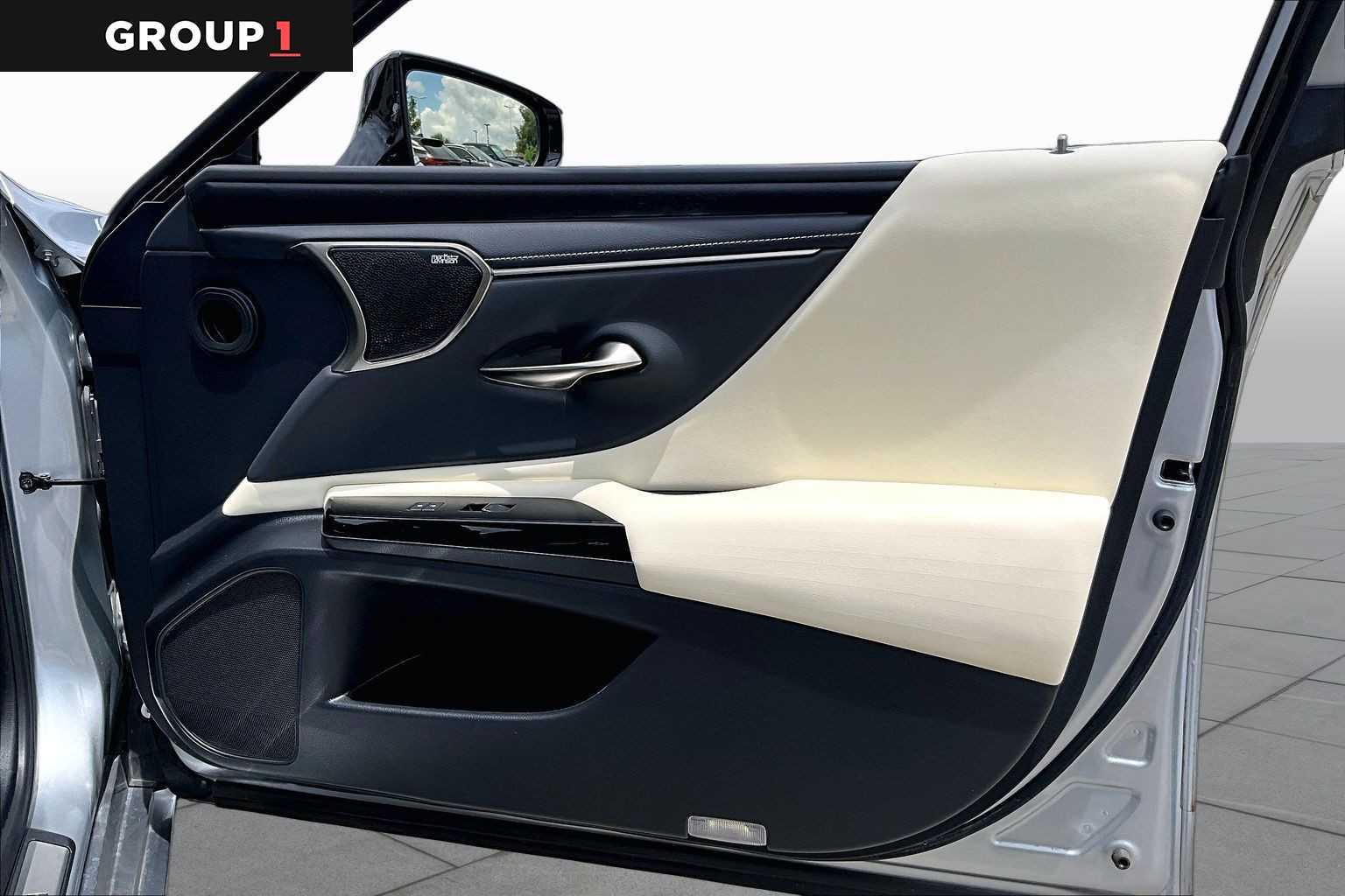 2022 Lexus ES 350 Luxury  Iridium at Lexus Southwest Houston