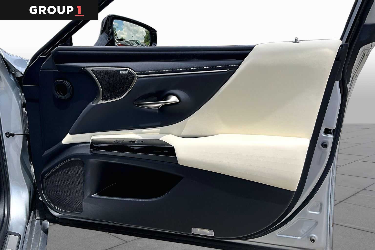 2022 Lexus ES 350 Luxury  Iridium at Lexus Southwest Houston
