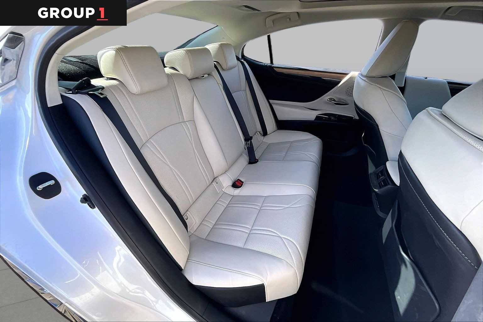 2024 Lexus ES 350 Luxury  Eminent White Pearl at Lexus Southwest Houston