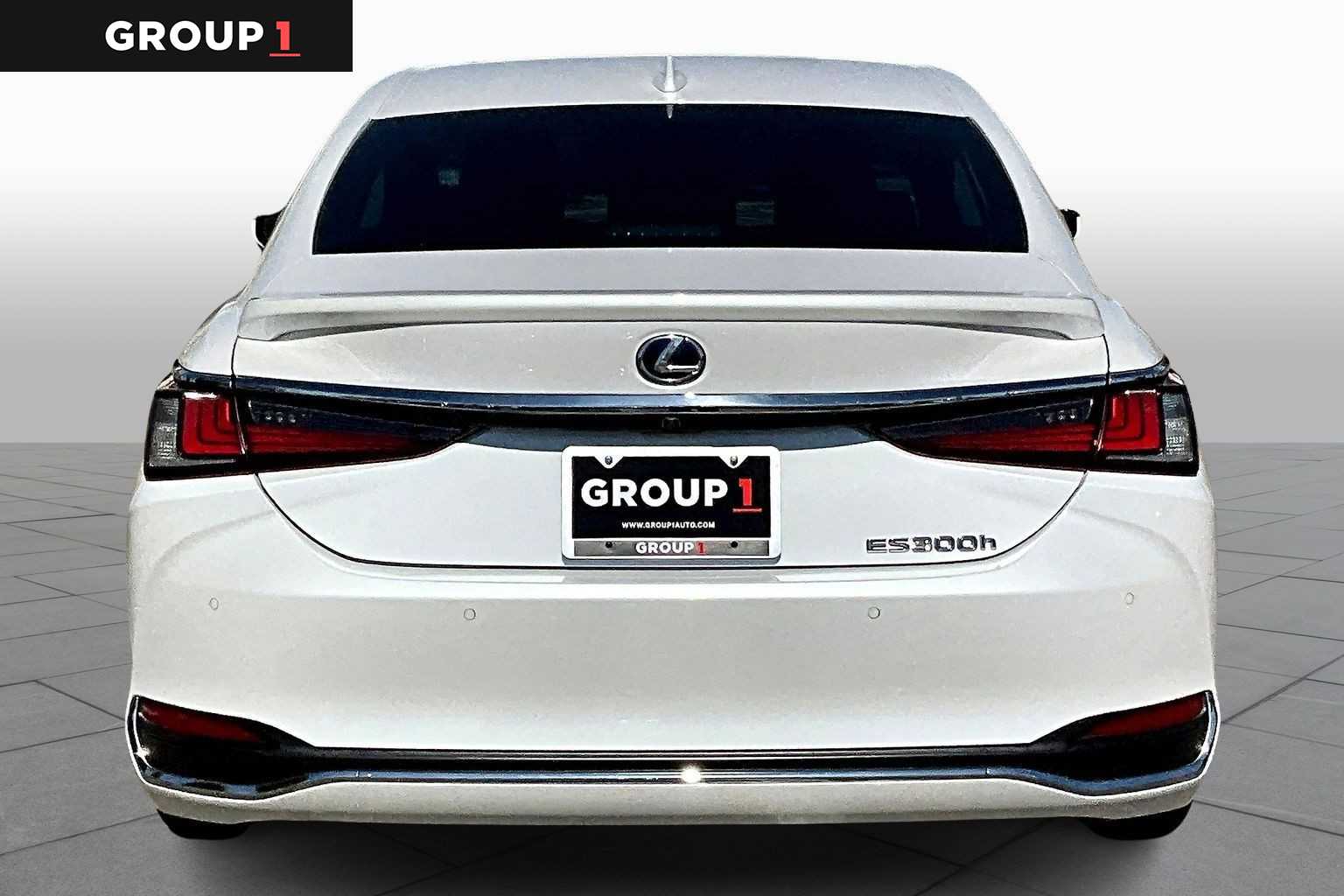 2021 Lexus ES Ultra Luxury  Eminent White Pearl at Sterling McCall Lexus of Clear Lake