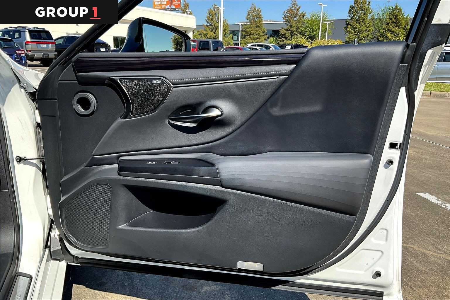 2021 Lexus ES Ultra Luxury  Eminent White Pearl at Sterling McCall Lexus of Clear Lake