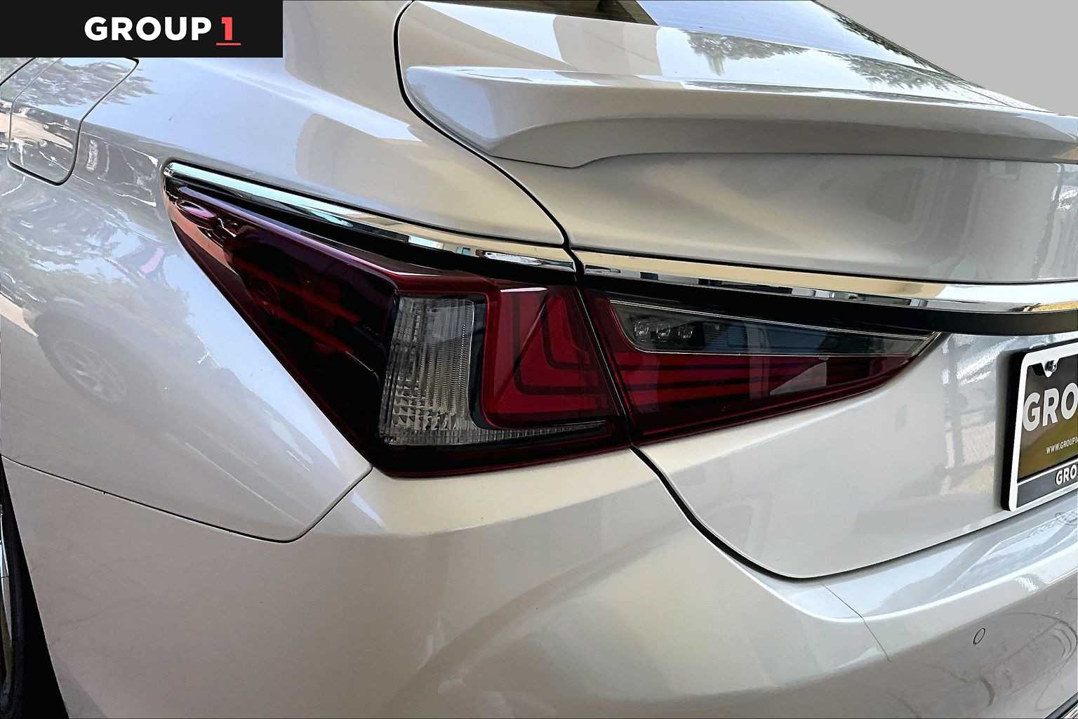 2024 Lexus ES 300h Ultra Luxury  Eminent White Pearl at Lexus Southwest Houston