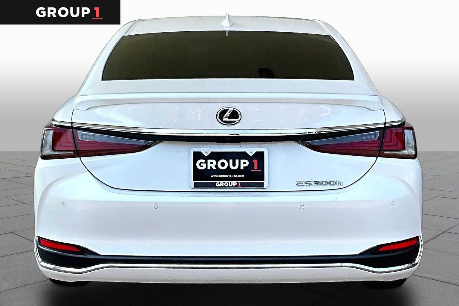 2024 Lexus ES 300h Ultra Luxury  Eminent White Pearl at Lexus Southwest Houston