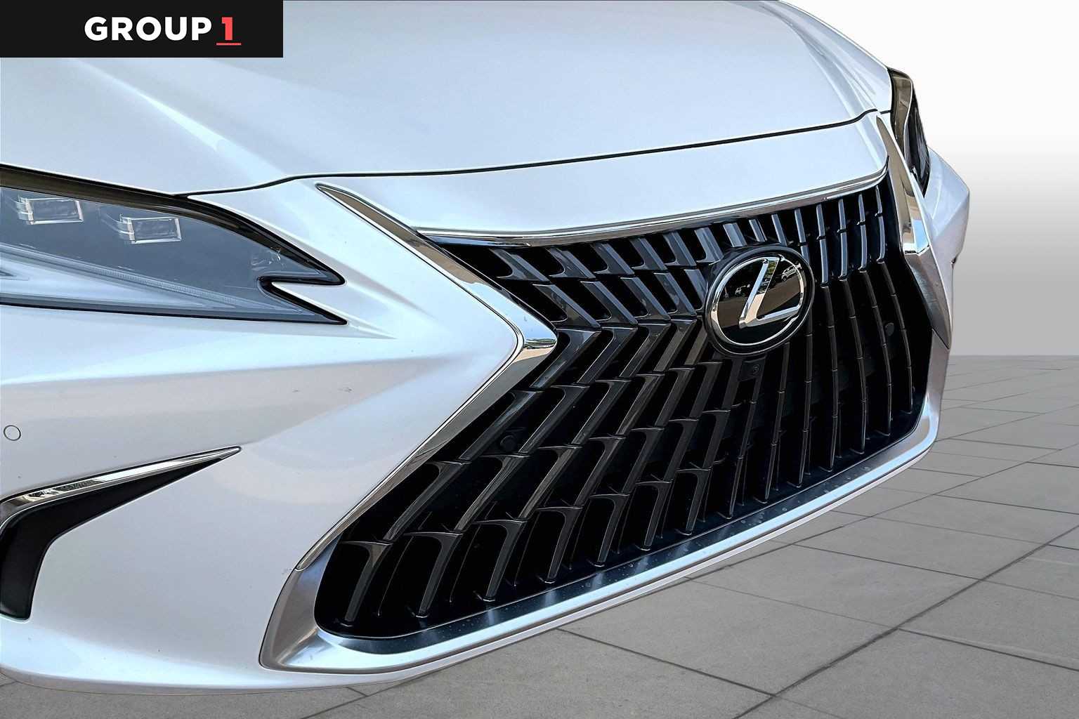 2024 Lexus ES 300h Ultra Luxury  Eminent White Pearl at Lexus Southwest Houston