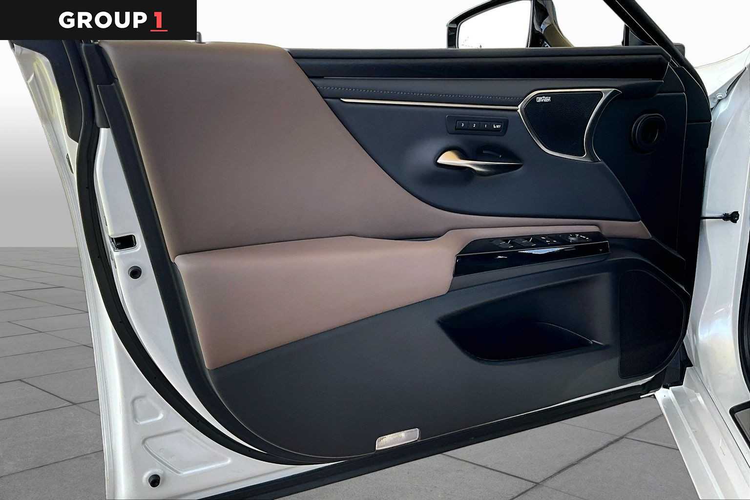 2024 Lexus ES 300h Ultra Luxury  Eminent White Pearl at Lexus Southwest Houston