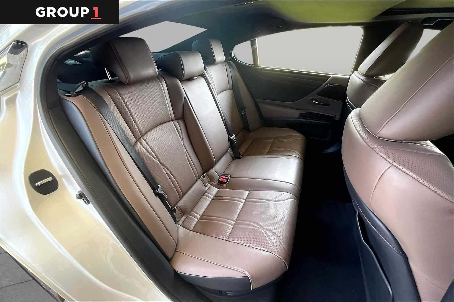 2024 Lexus ES 300h Ultra Luxury  Eminent White Pearl at Lexus Southwest Houston