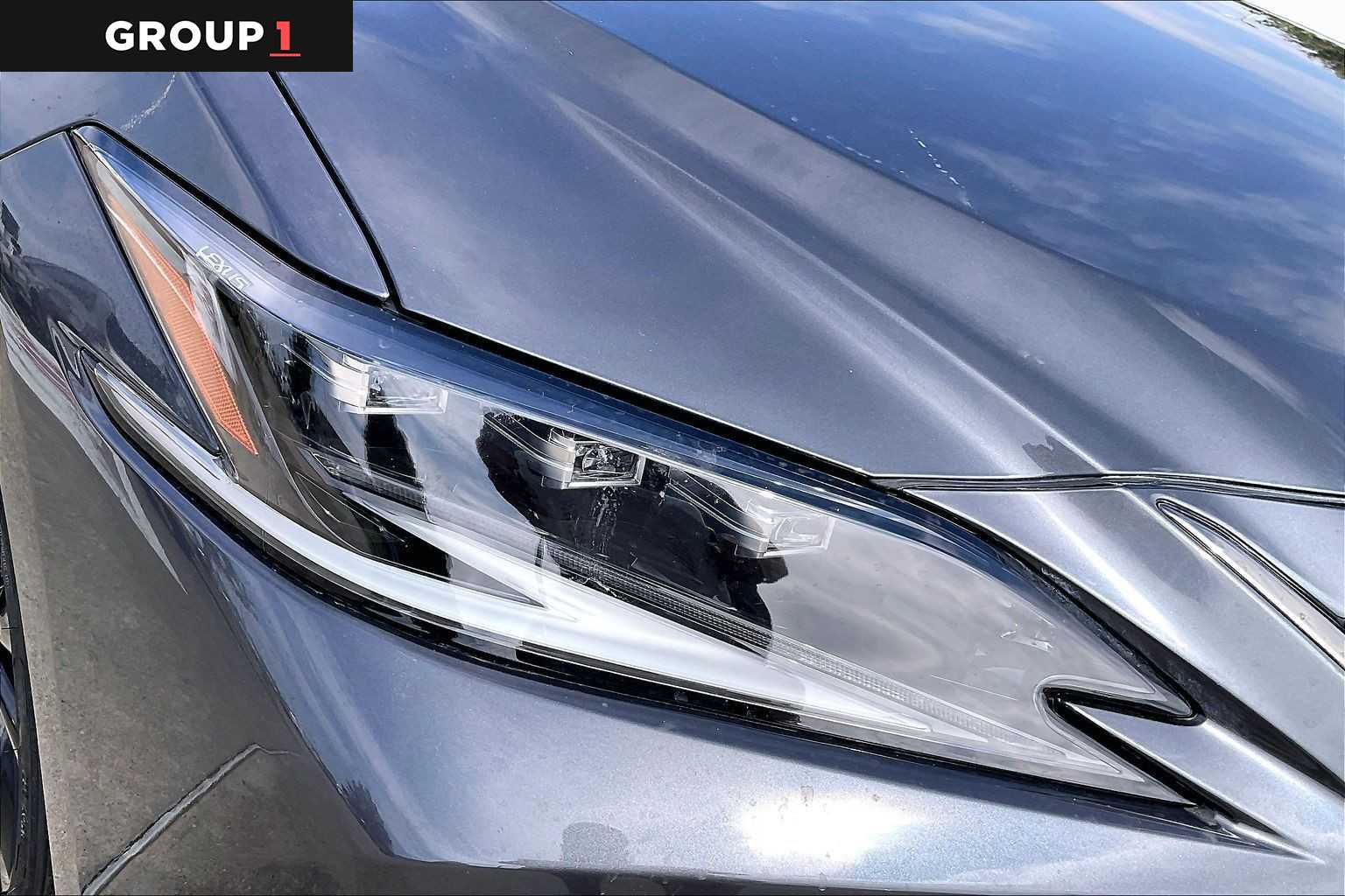 2024 Lexus ES 350 photo 26 of 35