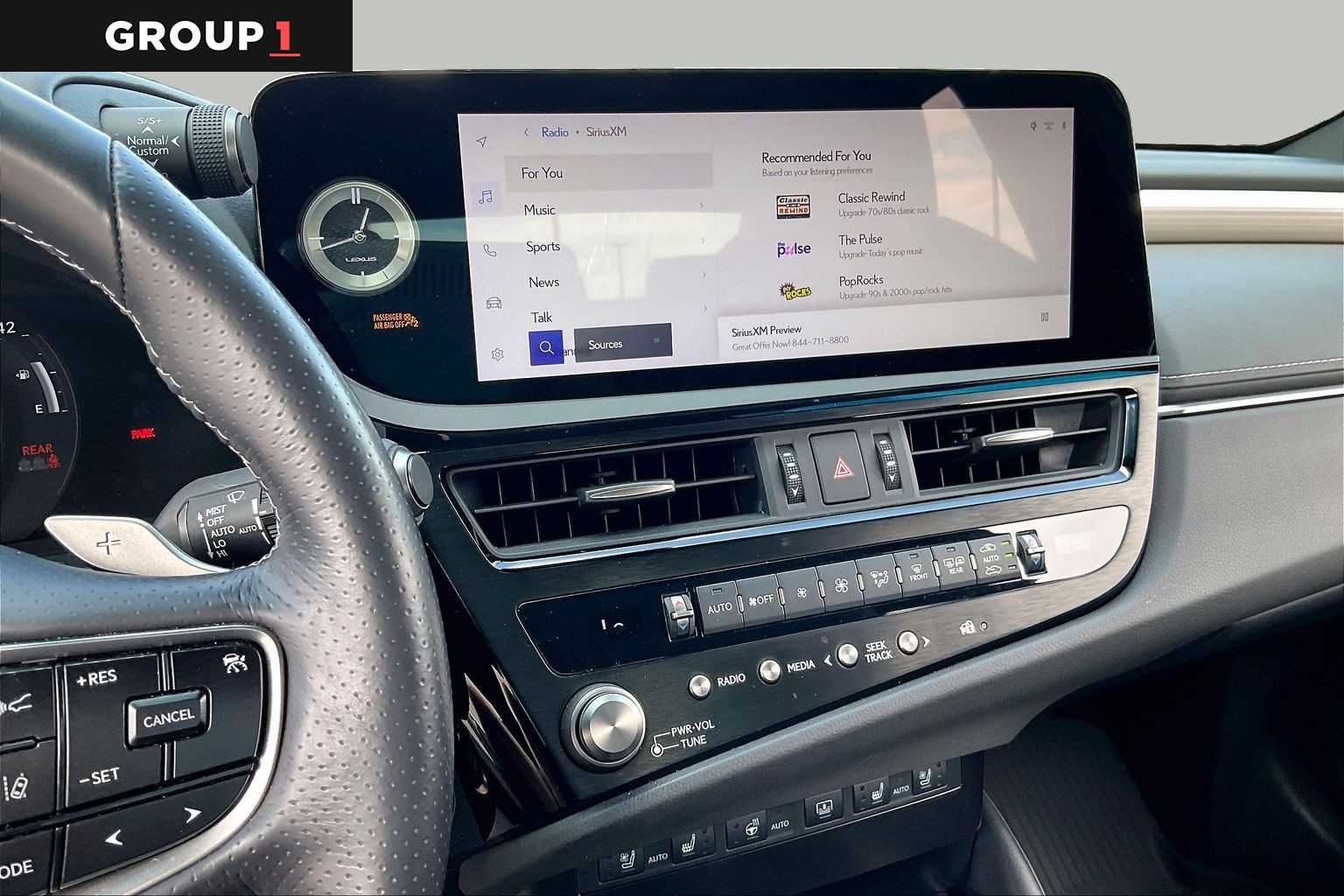2024 Lexus ES 350 photo 6 of 35