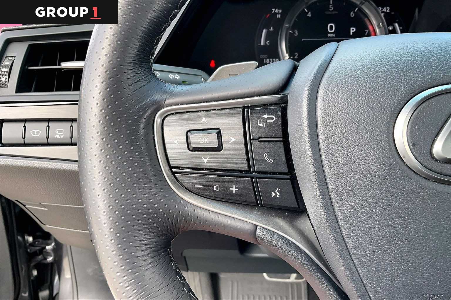 2024 Lexus ES 350 photo 22 of 35