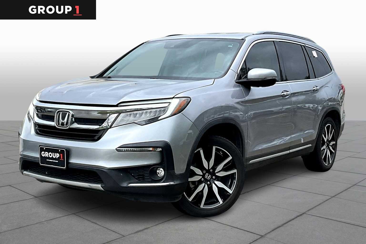 Lunar Silver Metallic 2019 Honda Pilot Touring FWD SUV / Crossover Front-Wheel Drive 9-Speed Automatic