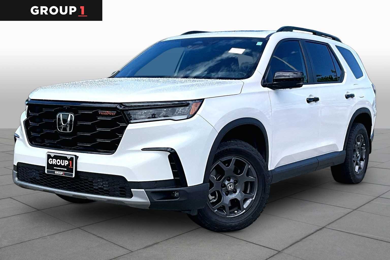 2025 Honda Pilot TrailSport Platinum White Pearl at Honda of Clear Lake