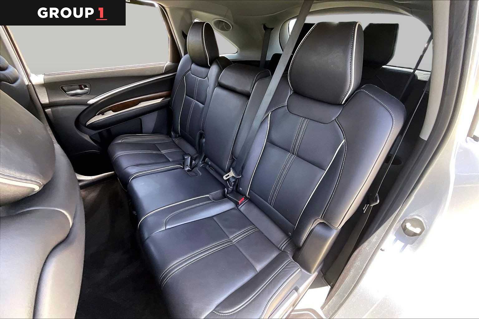 2018 Acura MDX w/Advance/Entertainment Pkg Lunar Silver Metallic at AutoNation USA Houston