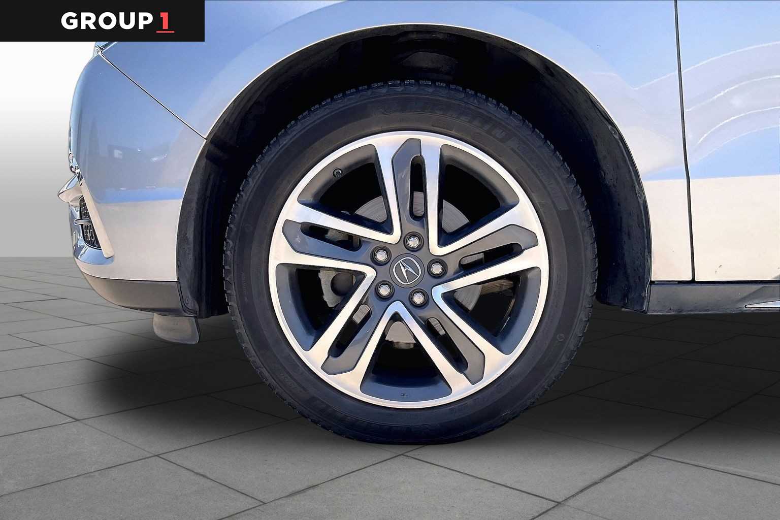 2018 Acura MDX w/Advance/Entertainment Pkg Lunar Silver Metallic at AutoNation USA Houston