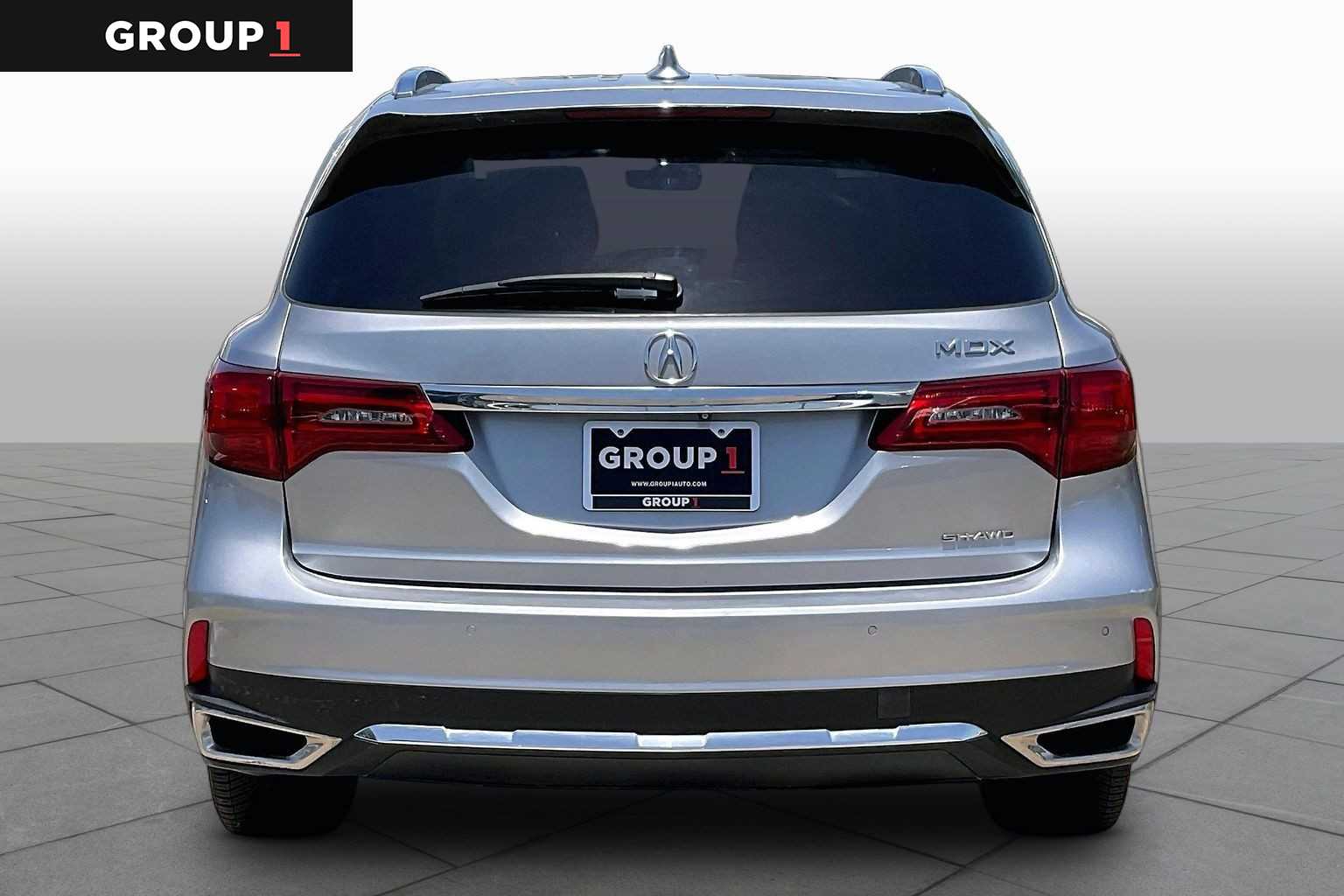 2018 Acura MDX w/Advance/Entertainment Pkg Lunar Silver Metallic at AutoNation USA Houston
