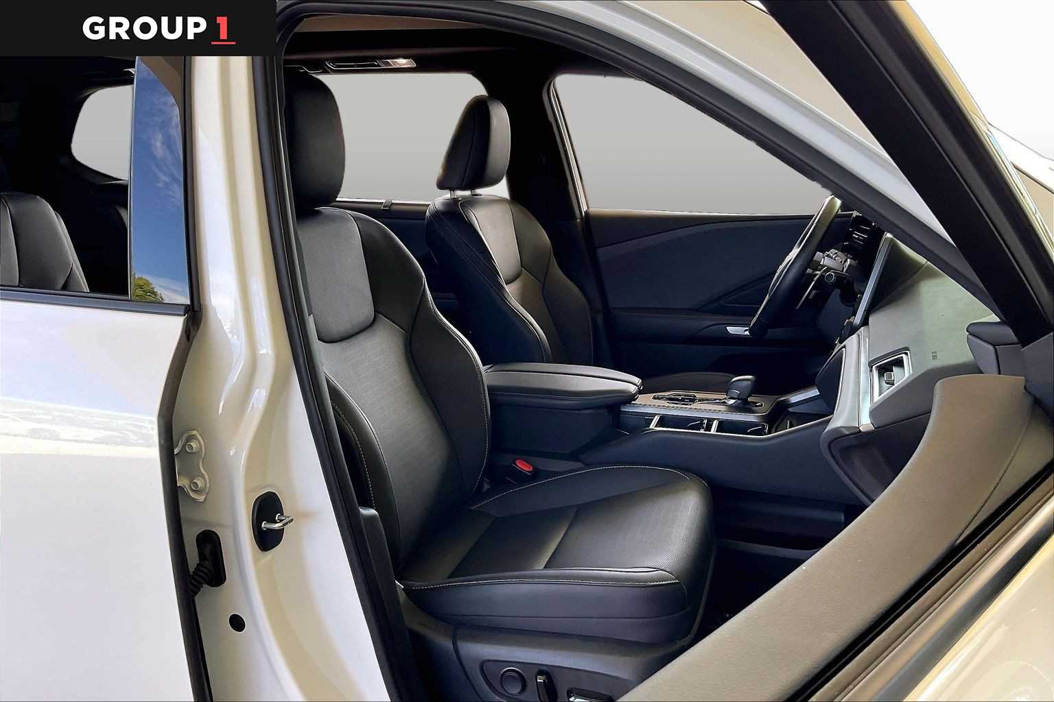 2025 Lexus TX 350 photo 8 of 34