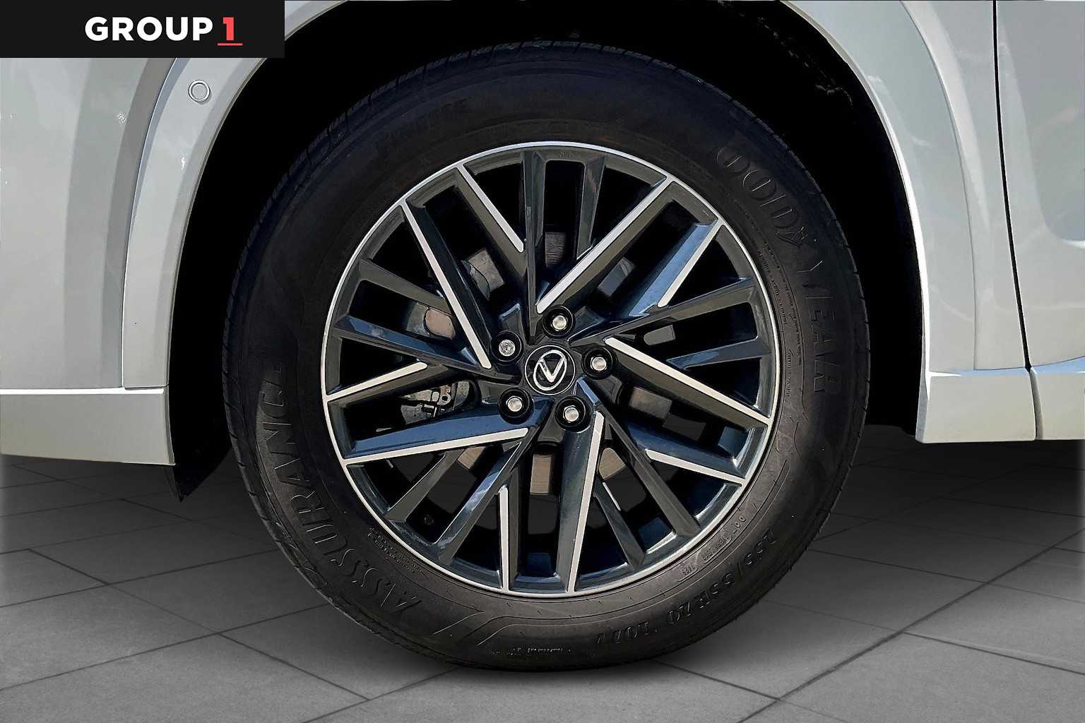 2025 Lexus TX Premium  - 7