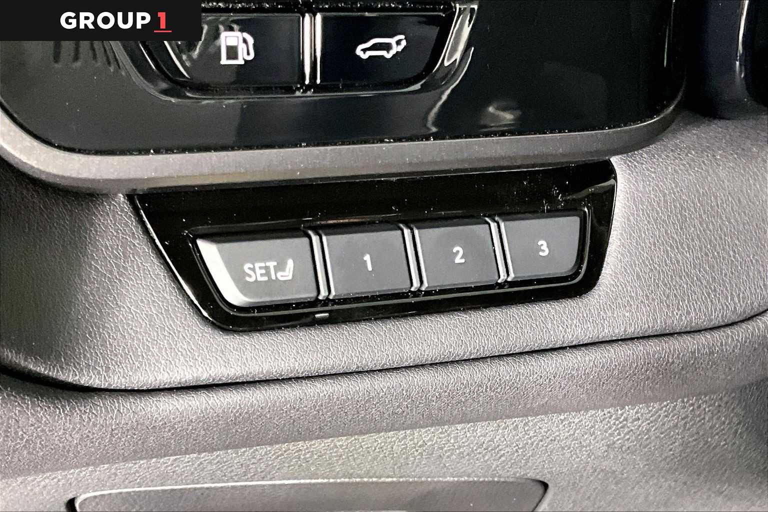2026 Lexus TX 350 photo 32 of 33