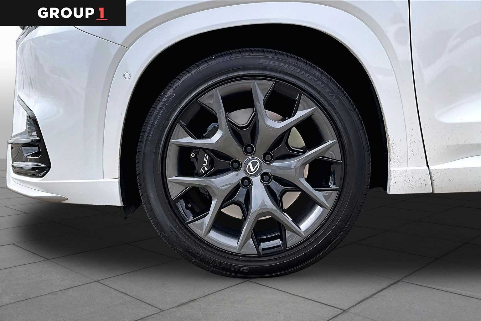 2026 Lexus TX 500h photo 10 of 35
