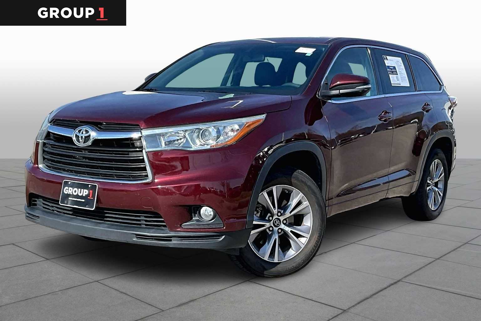 2016 Toyota Highlander LE Plus Ooh La La Rouge Mica at AutoNation USA Houston