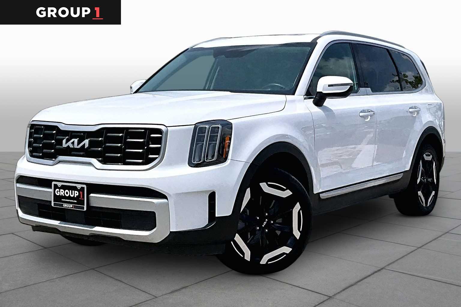 2025 Kia Telluride S Glacial White Pearl at Westside Kia