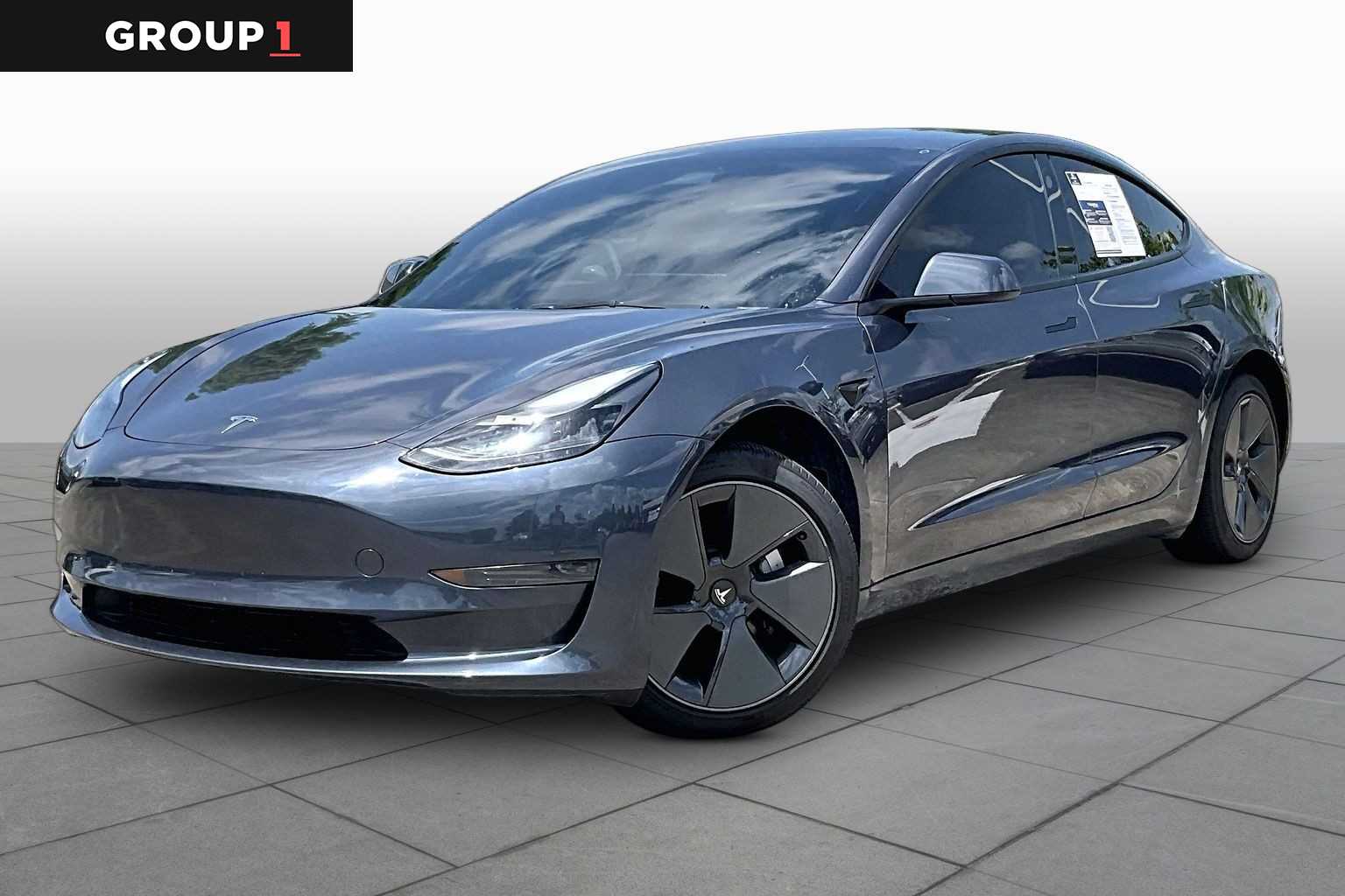 2023 Tesla Model 3 - 0