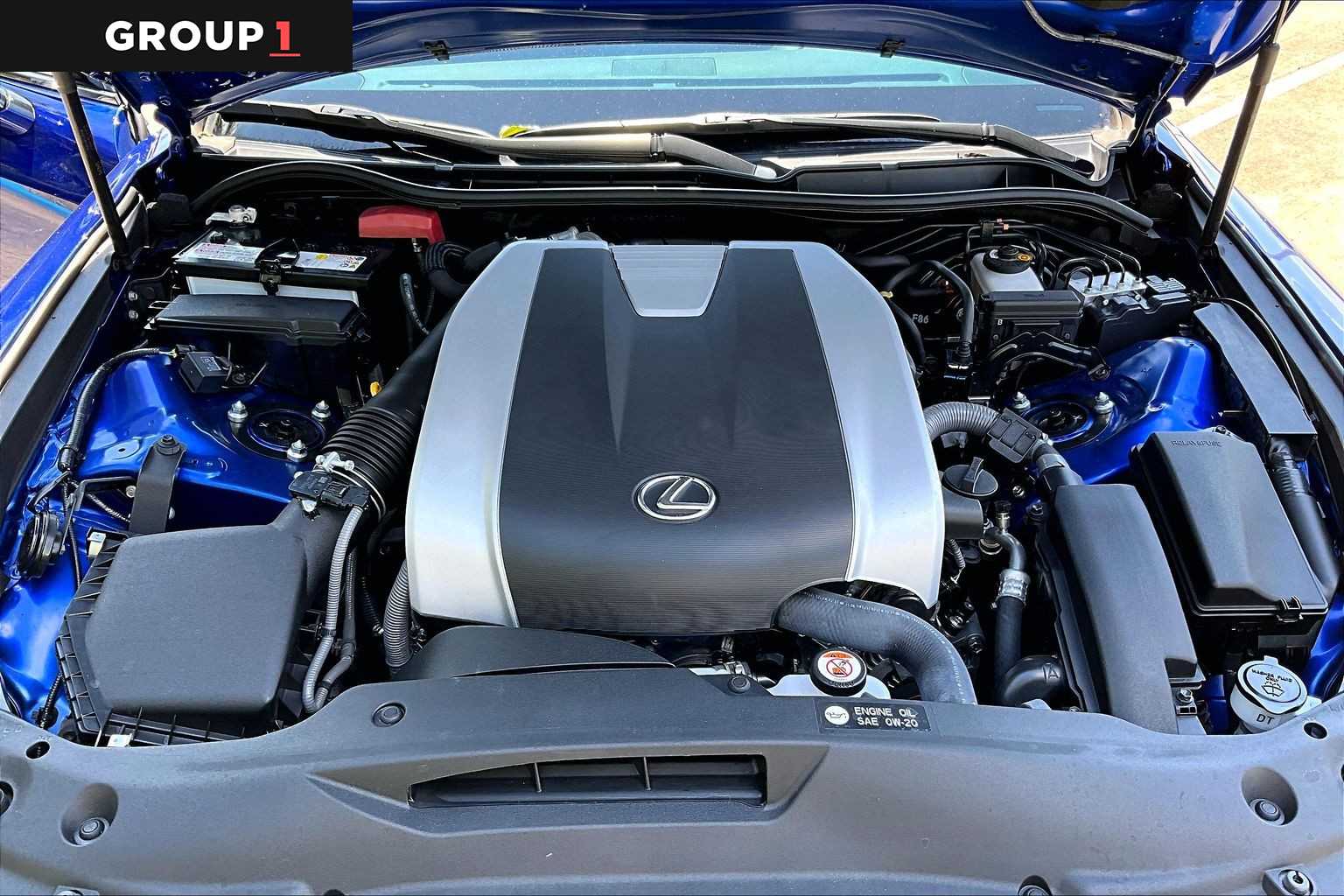 2025 Lexus IS 350 photo 28 of 33