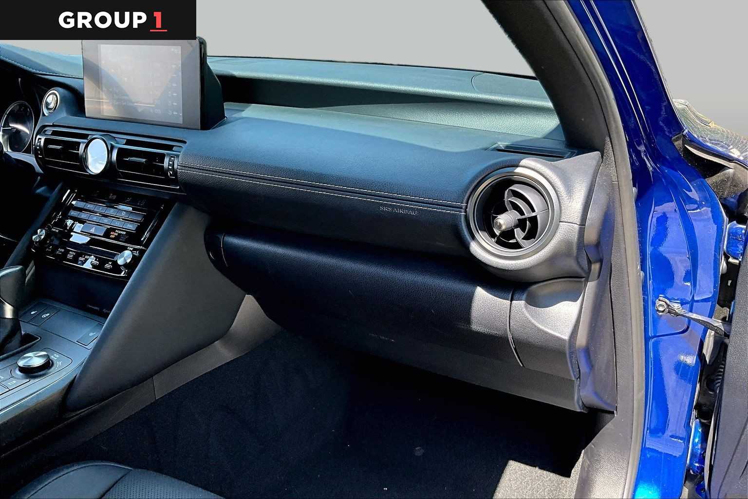 2025 Lexus IS 350 photo 17 of 33