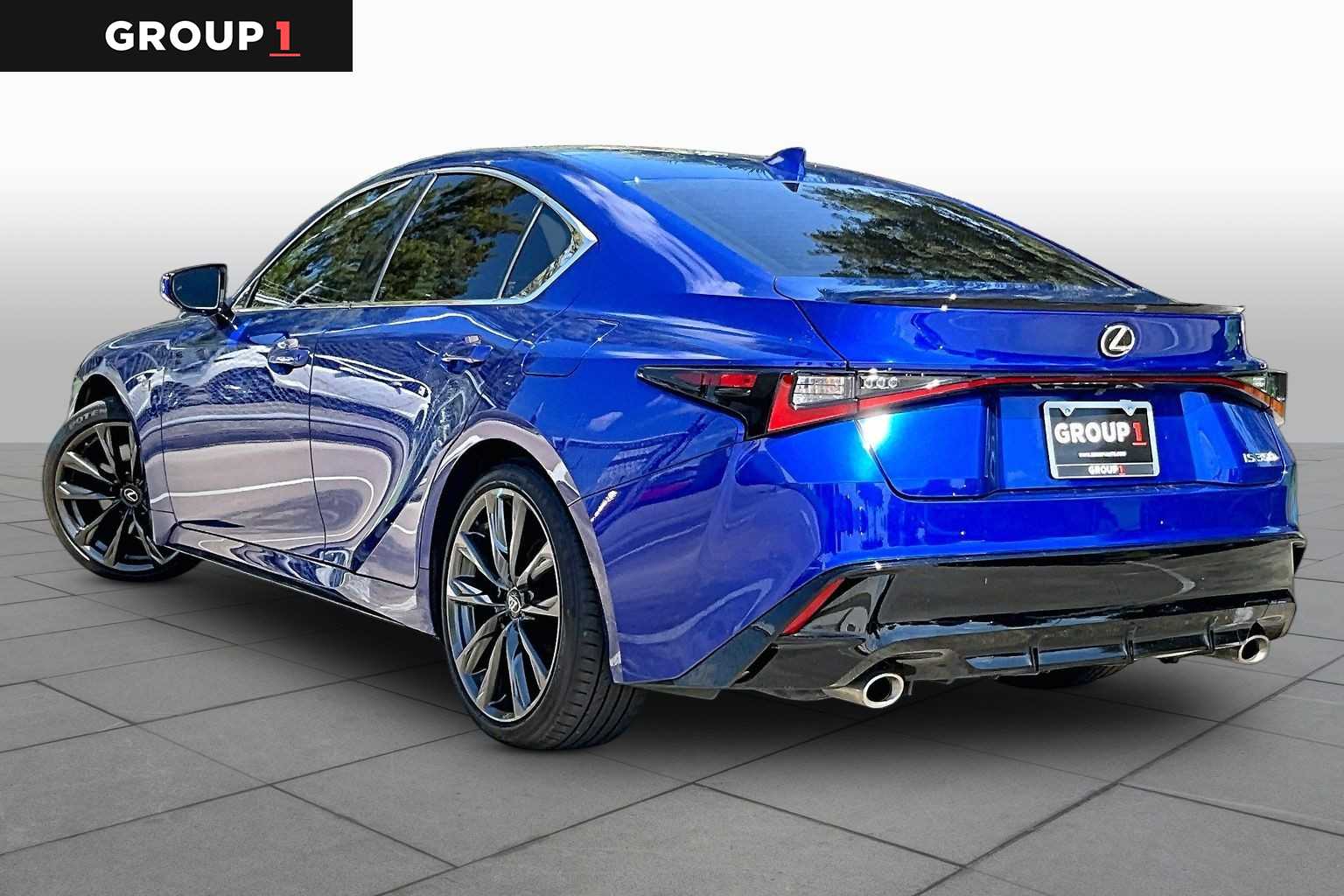 2025 Lexus IS 350 photo 11 of 33