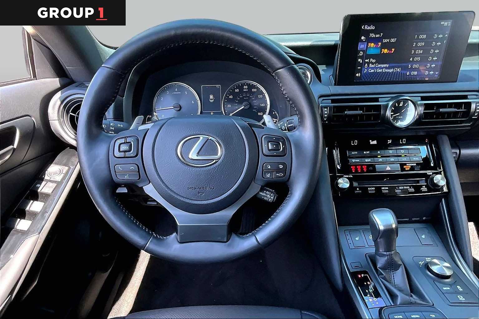 2025 Lexus IS 350 photo 6 of 33