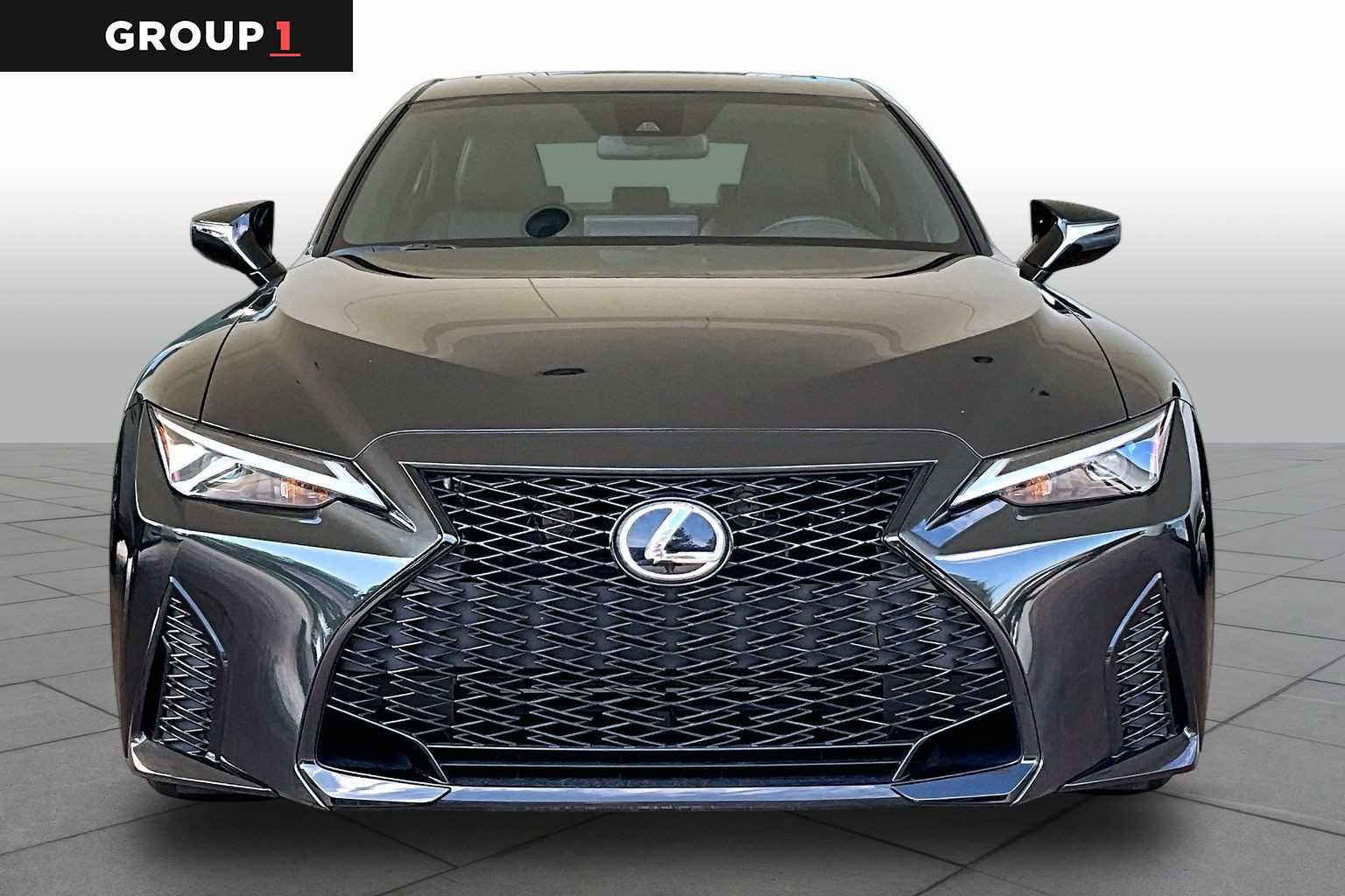 2025 Lexus IS 350 photo 4 of 34